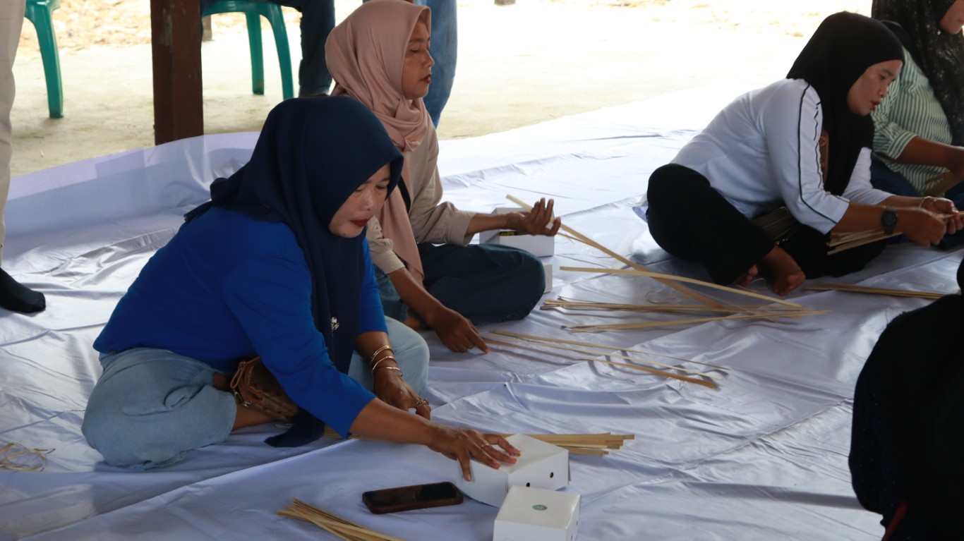 Workshop Penganyaman Bambu